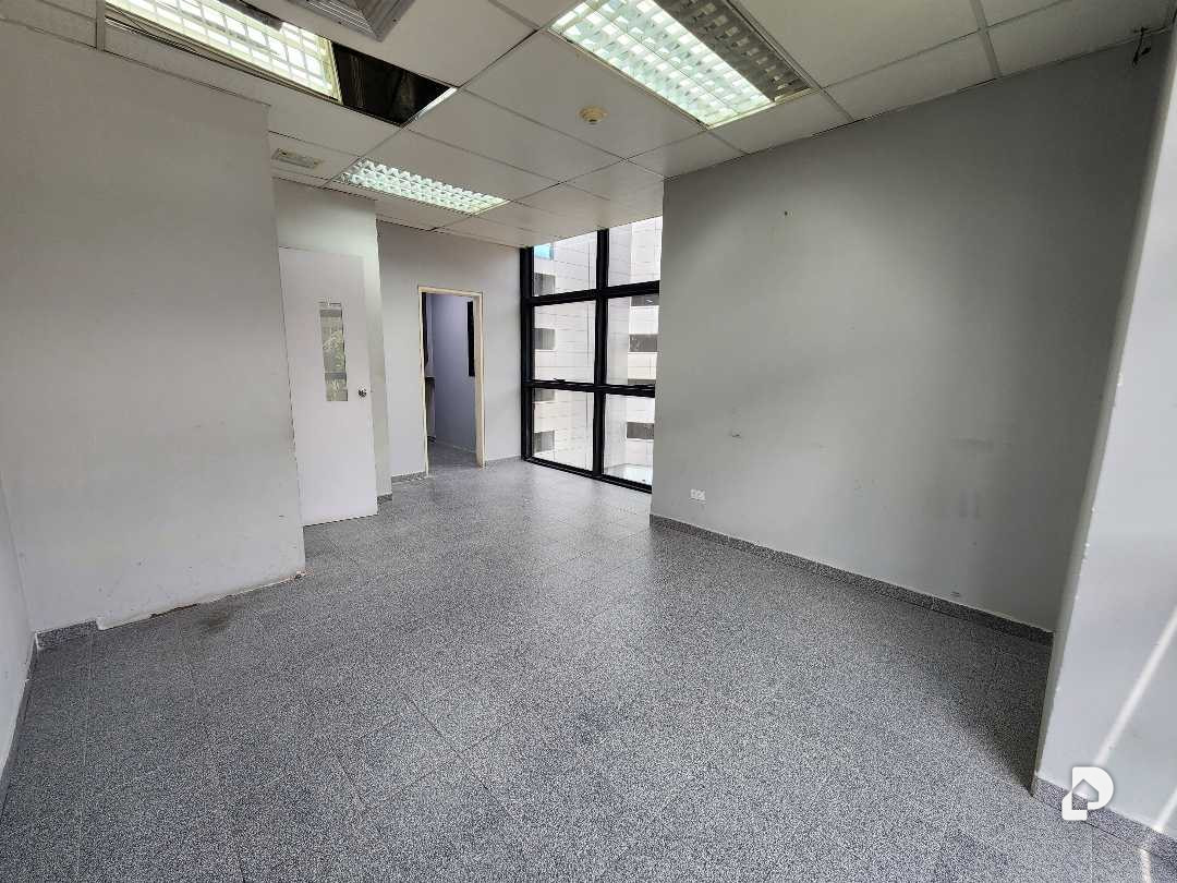 Oficina en Bello Campo, Caracas – 15