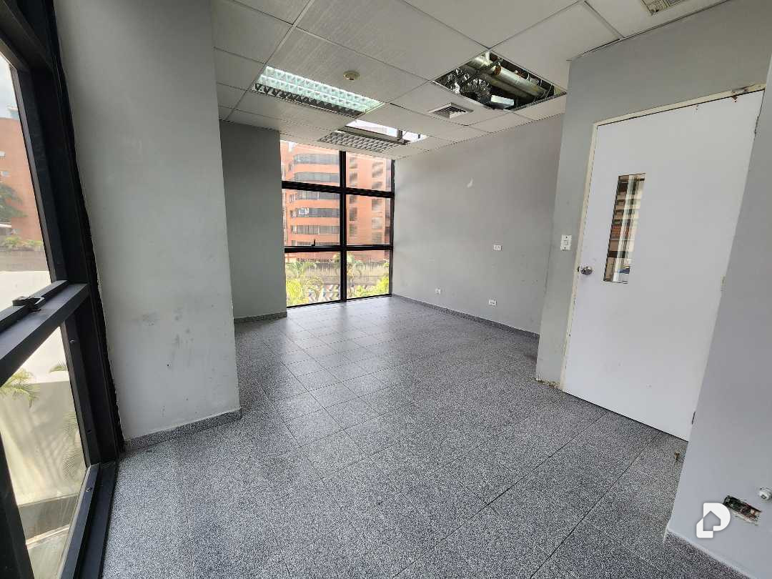Oficina en Bello Campo, Caracas – 16