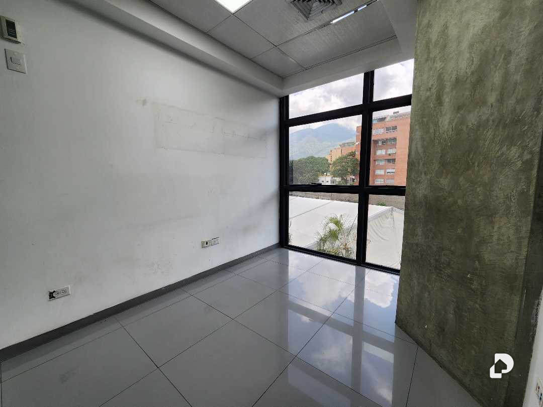 Oficina en Bello Campo, Caracas – 11