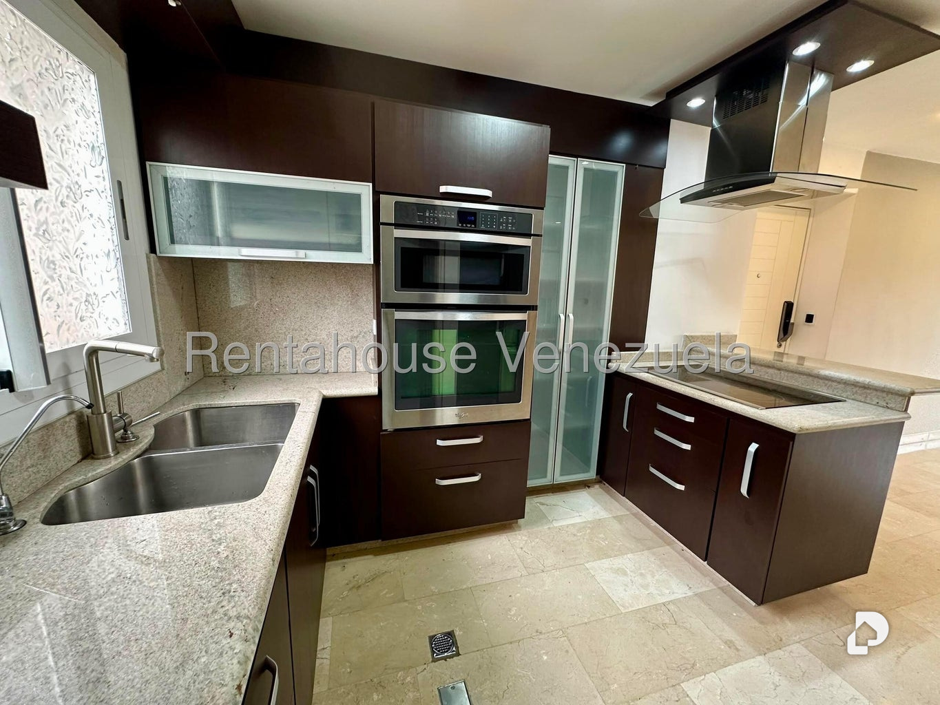 Apartamento en El Rosal, Caracas – 9