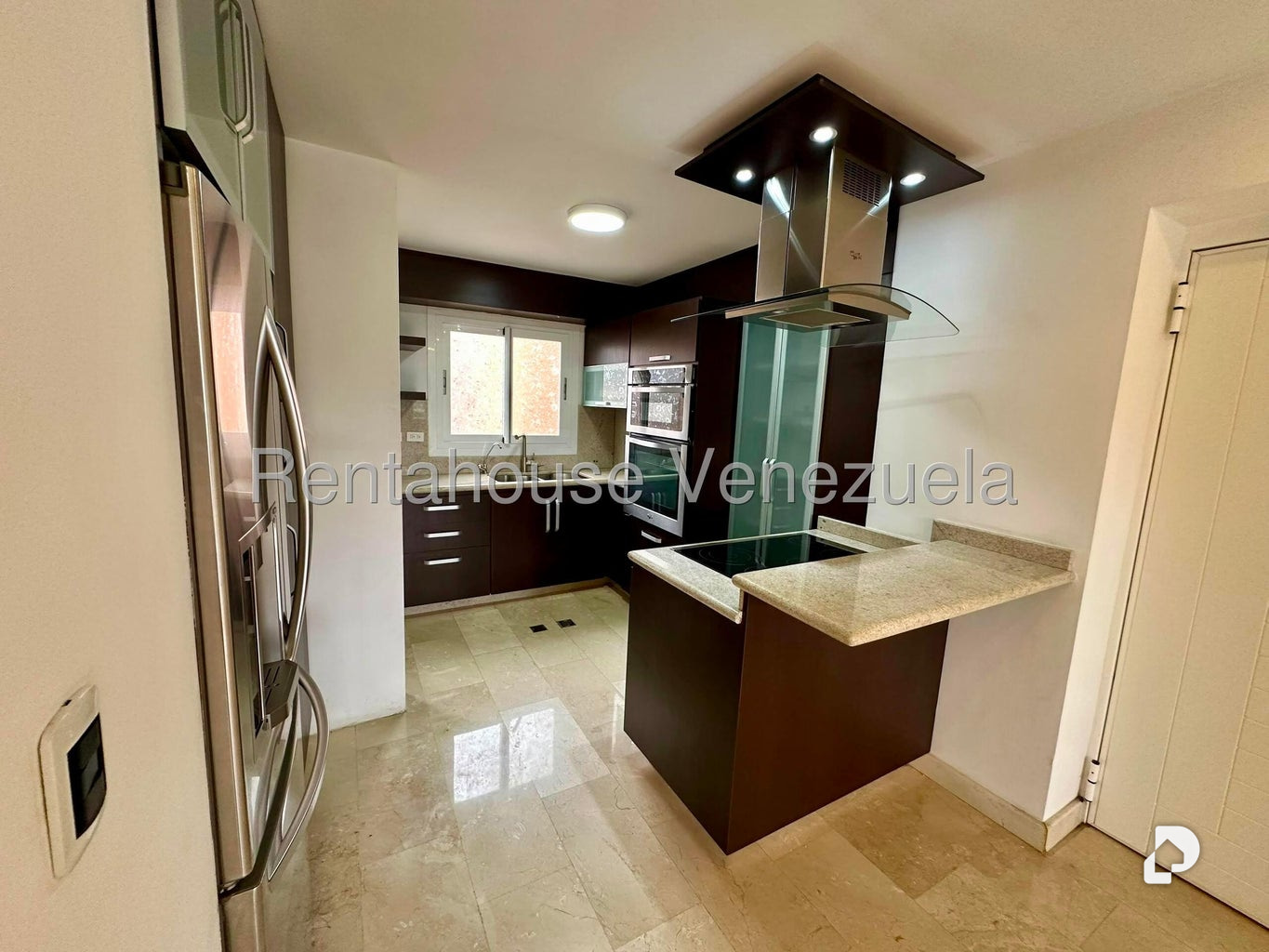 Apartamento en El Rosal, Caracas – 11
