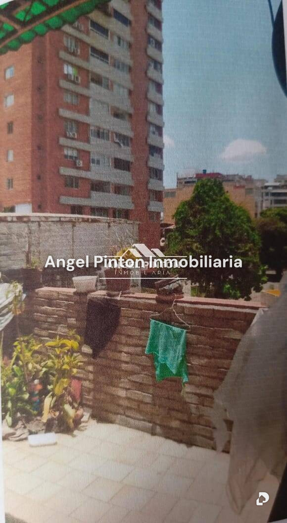 Local comercial en La Florida, Caracas – 3