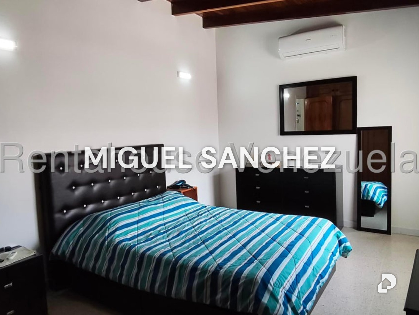 Casa en Alto Prado, Caracas – 15