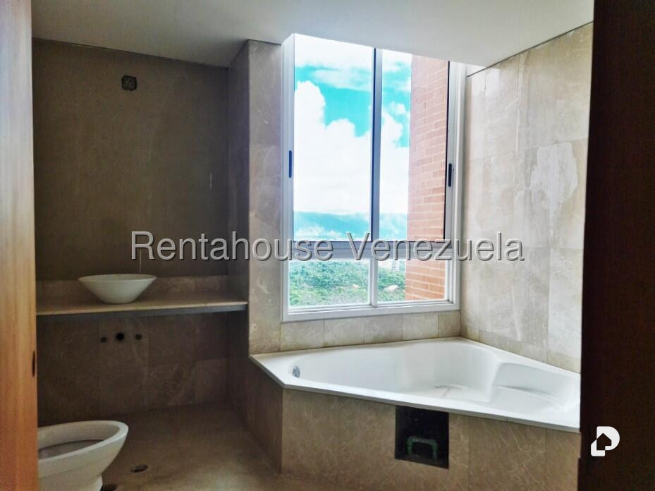 Apartamento en Colinas de Valle Arriba, Caracas
