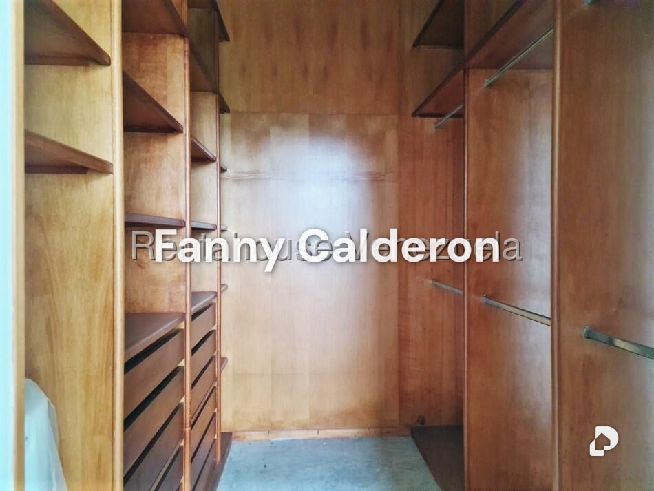 Apartamento en Colinas de Valle Arriba, Caracas – 12