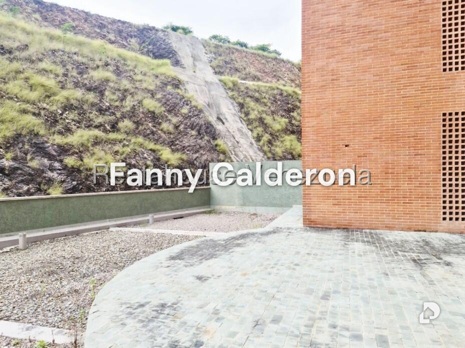 Apartamento en Colinas de Valle Arriba, Caracas – 23