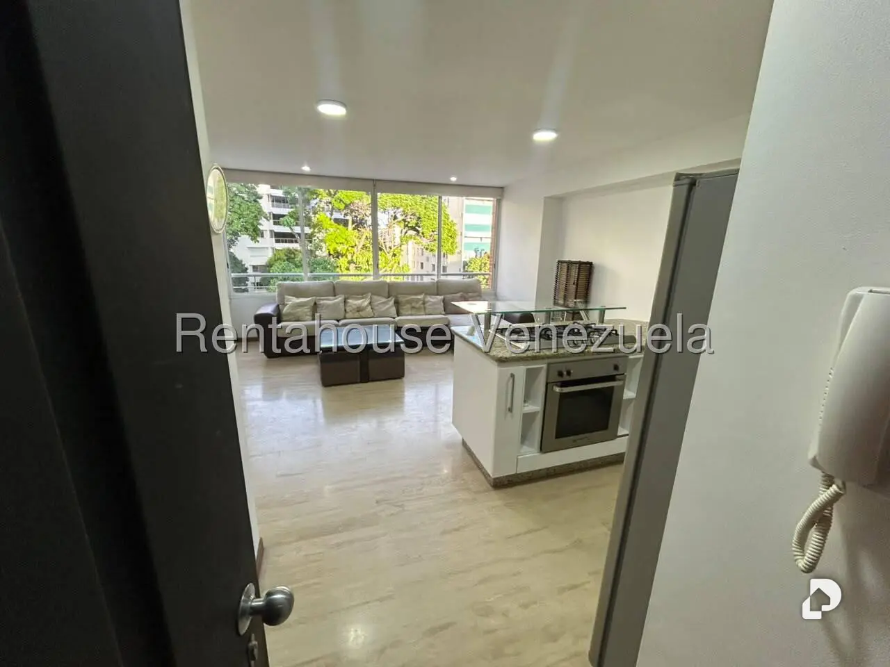 Apartamento en Altamira, Caracas – 2
