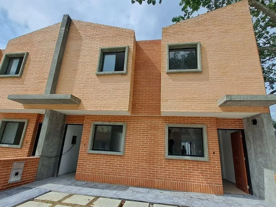 Townhouse en Naguanagua - 1