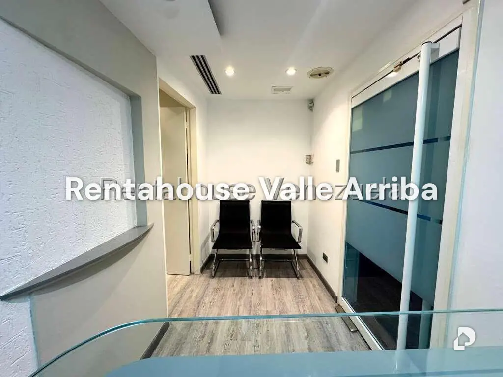 Office in Macaracuay, Caracas – 11