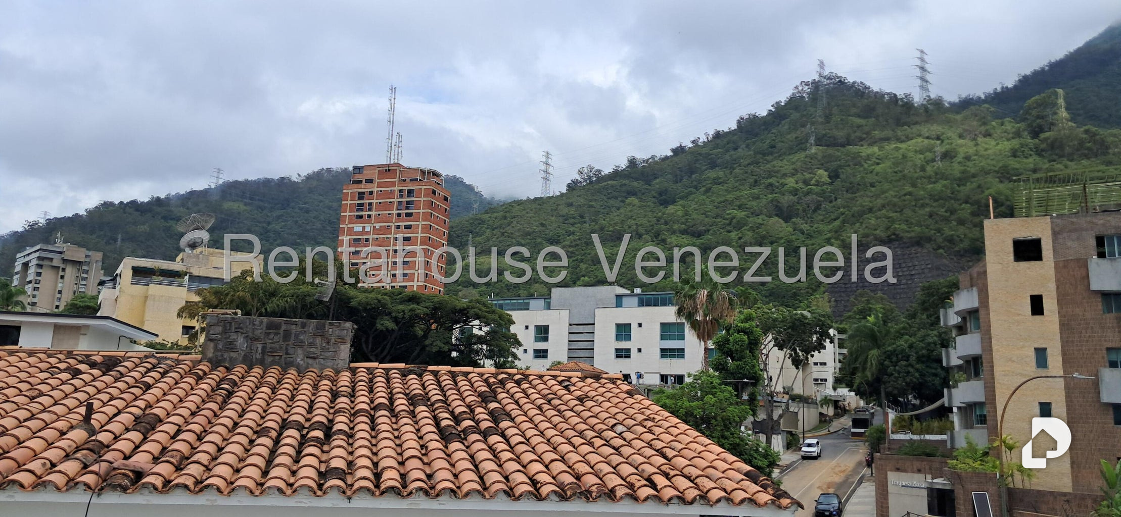 Casa en Altamira, Caracas – 15