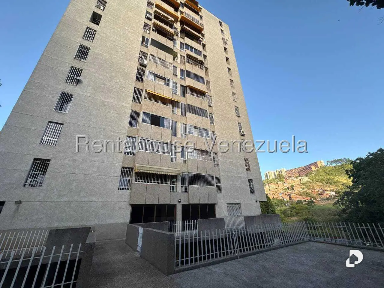 Apartamento en Santa Fe Sur, Caracas – 2