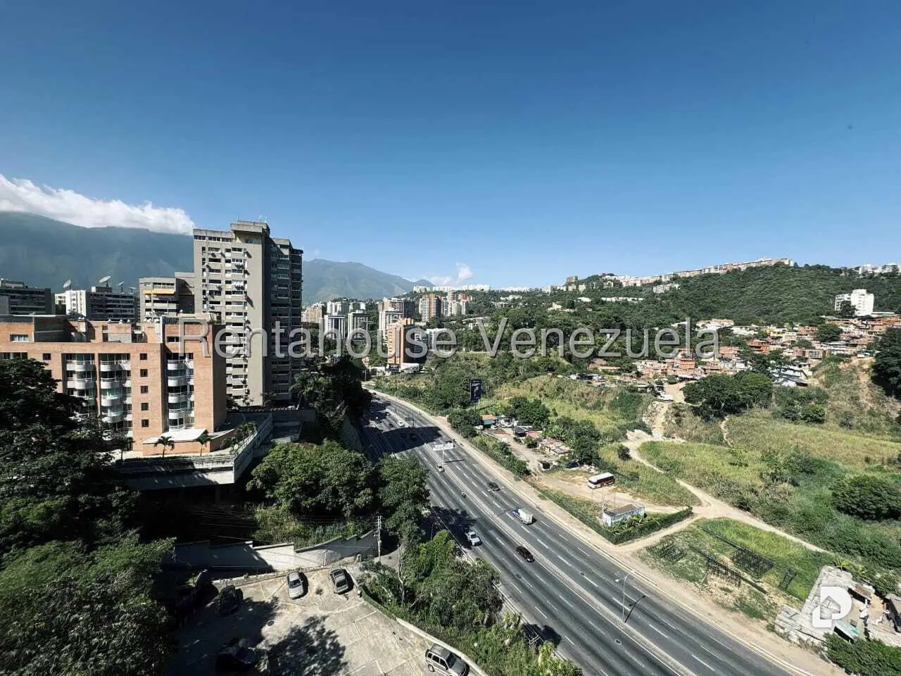 Apartamento en Santa Fe Sur, Caracas – 32