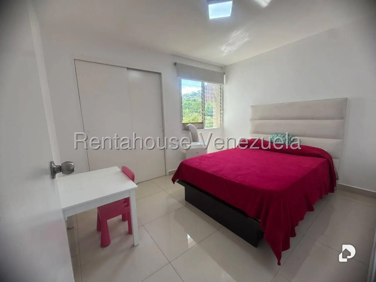 Apartamento en Santa Fe Sur, Caracas – 24