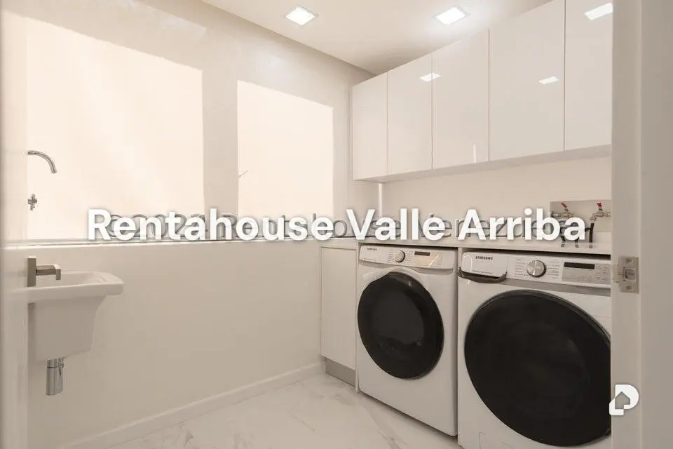 Apartamento en Lomas de La Alameda, Caracas – 17