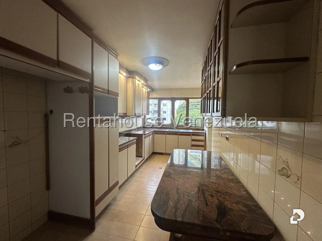 Apartamento en Terrazas del Ávila, Caracas – 28