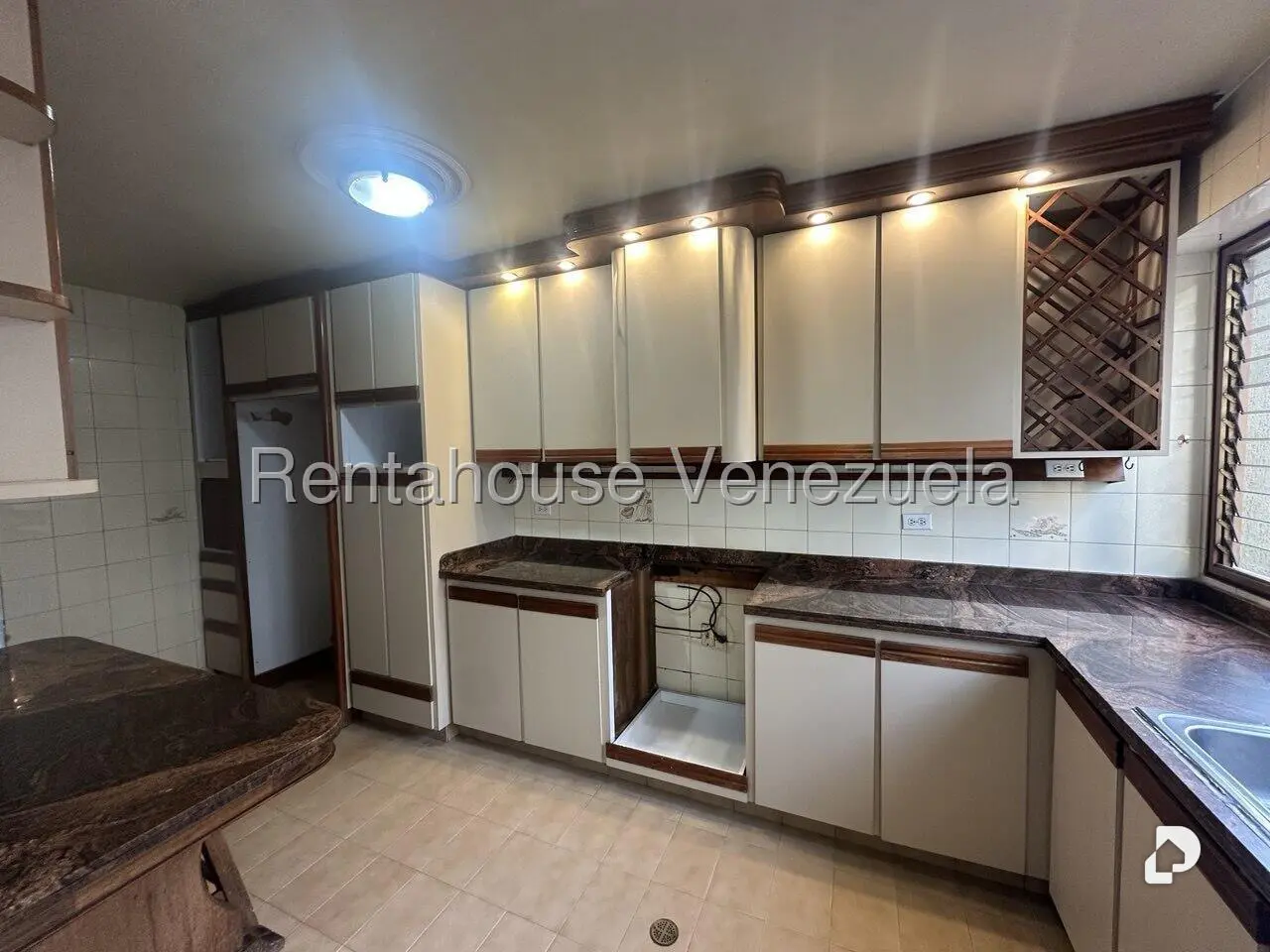 Apartamento en Terrazas del Ávila, Caracas – 29