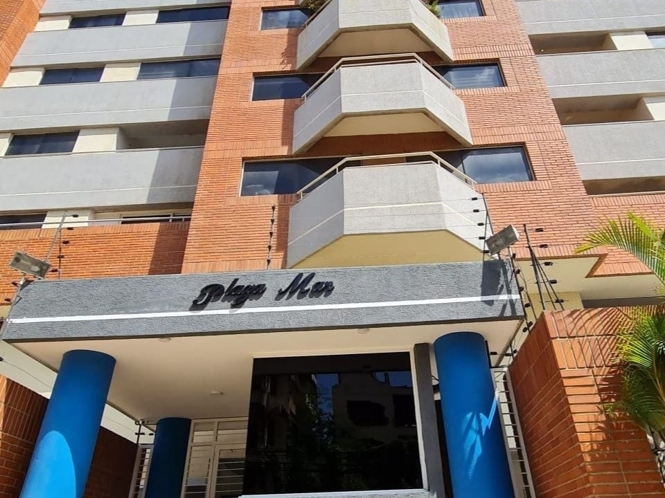 Apartamento en Res. Plaza Mar - Calle Arismendi, Lechería - 1