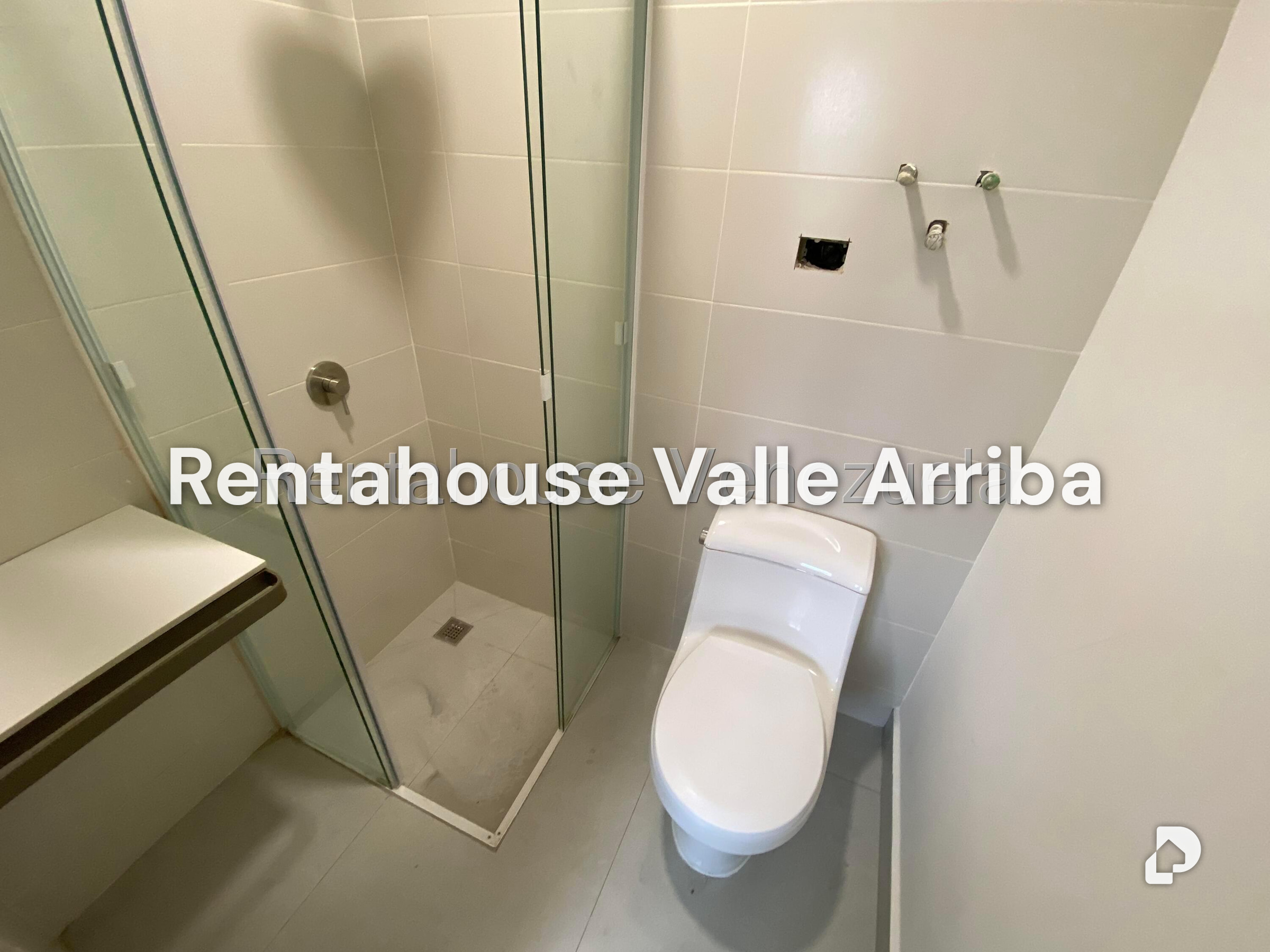 Apartamento en Los Palos Grandes, Caracas – 24
