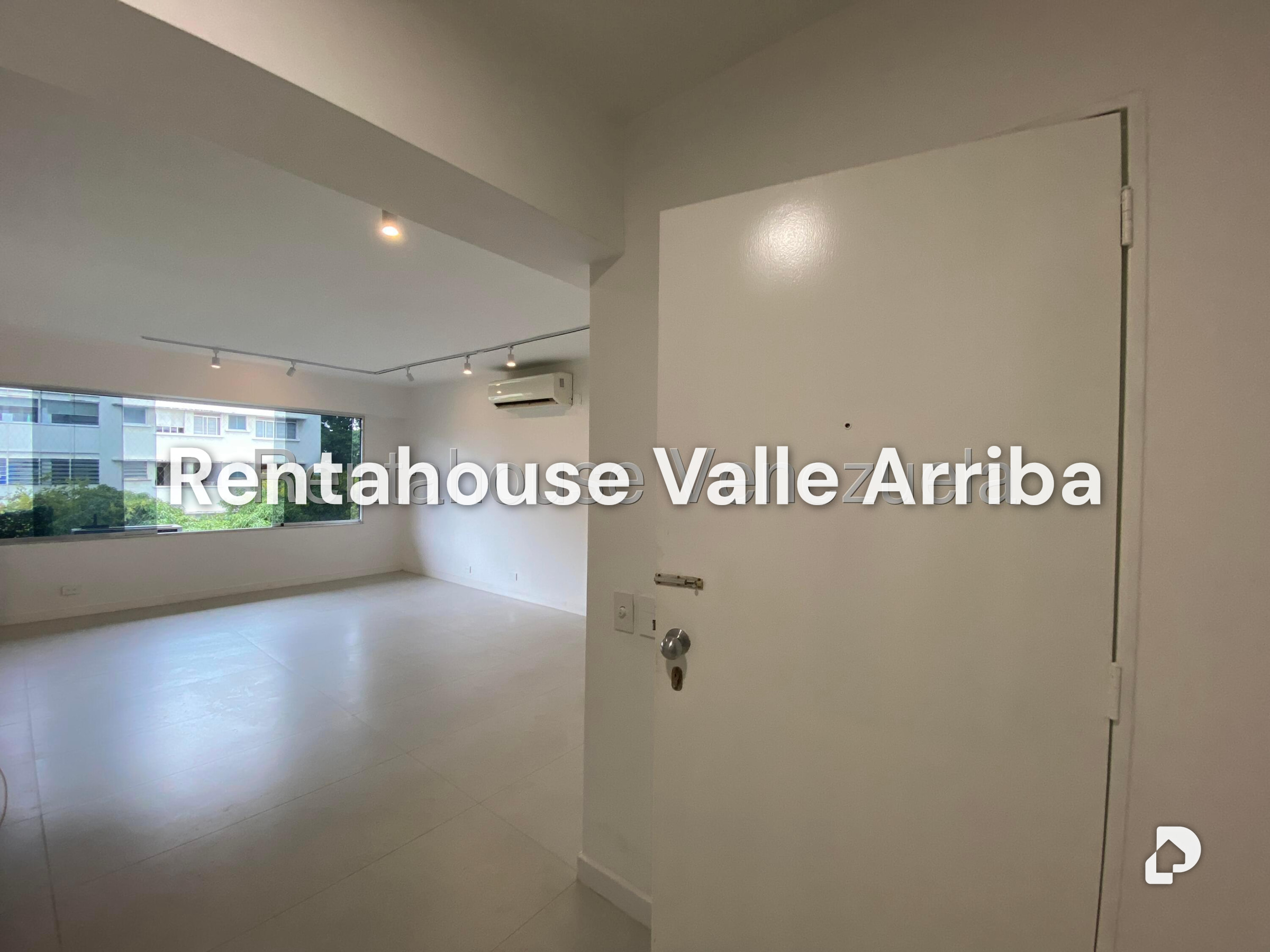 Apartamento en Los Palos Grandes, Caracas – 6