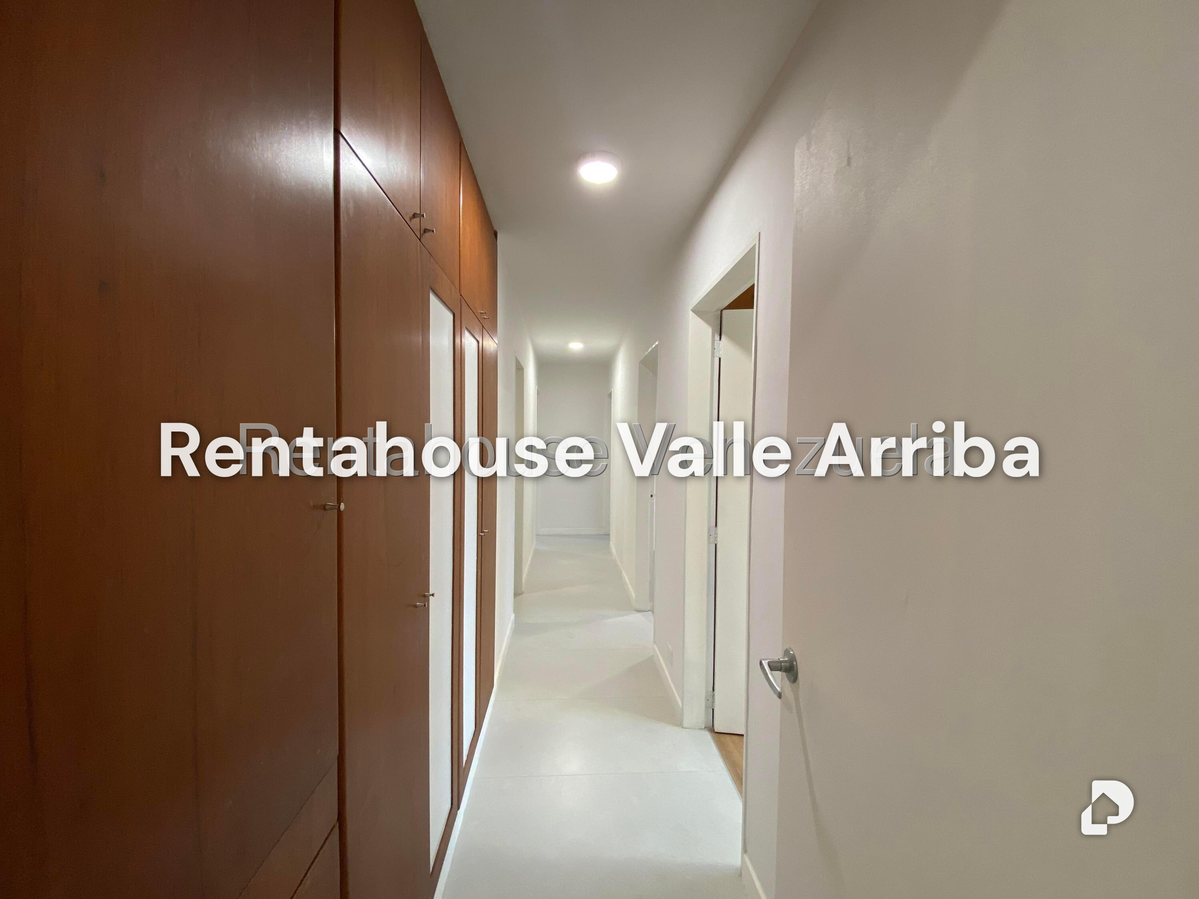 Apartamento en Los Palos Grandes, Caracas – 21