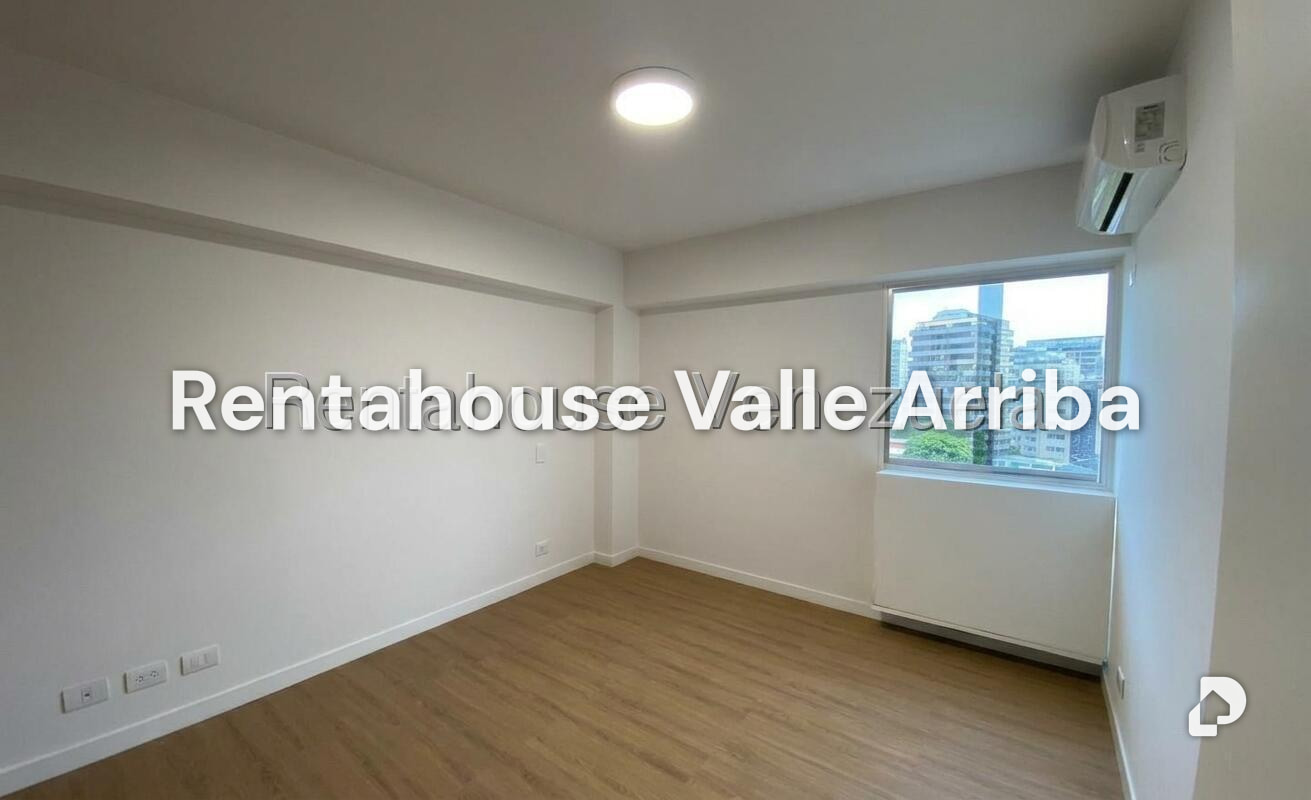 Apartamento en Los Palos Grandes, Caracas – 17