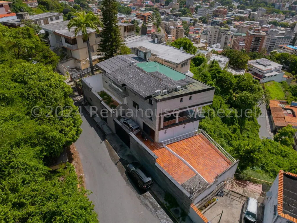 House in Colinas de Bello Monte, Caracas - 1