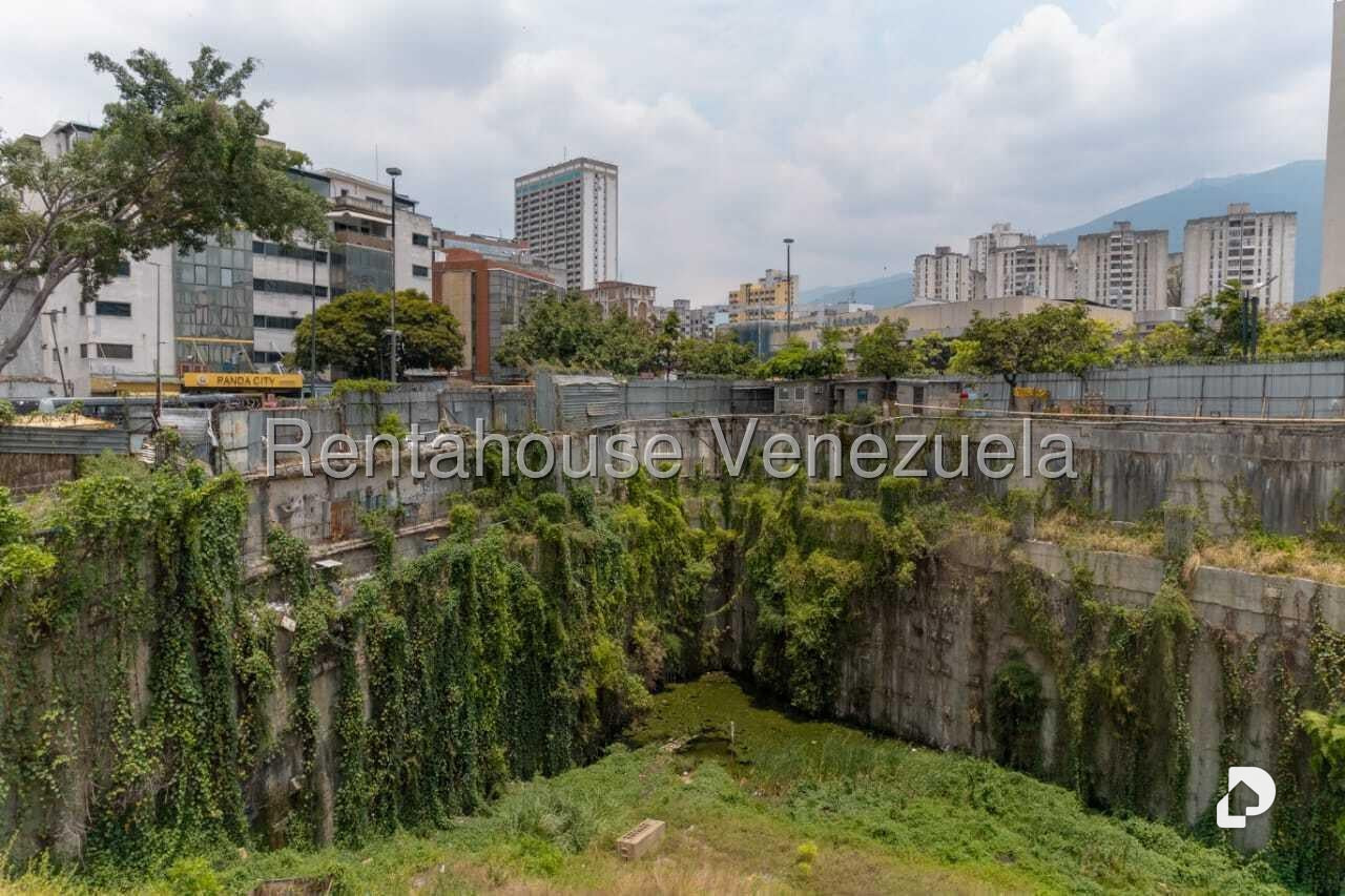Terreno en El Rosal, Caracas – 5