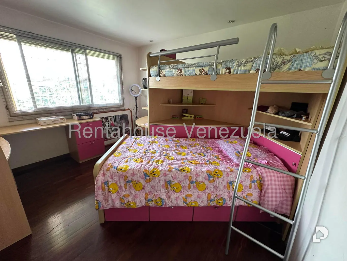Apartamento en Miranda, Caracas – 23