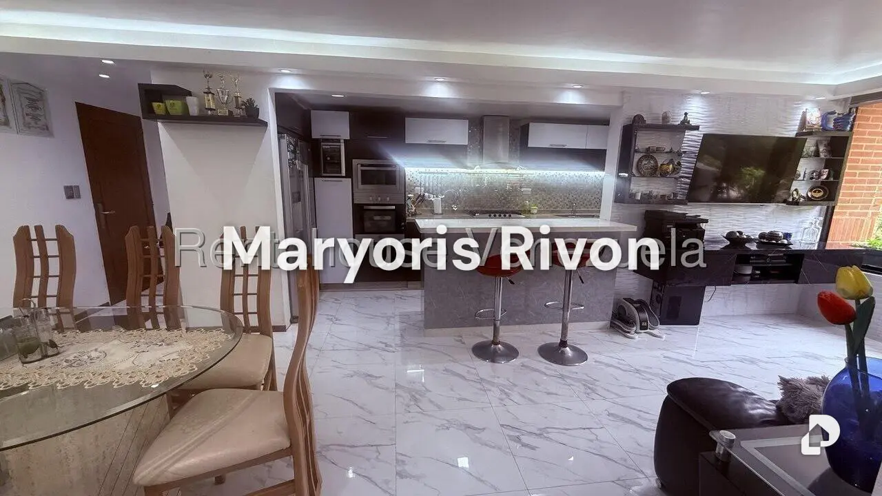 Apartamento en Colinas de La Tahona, Caracas – 3