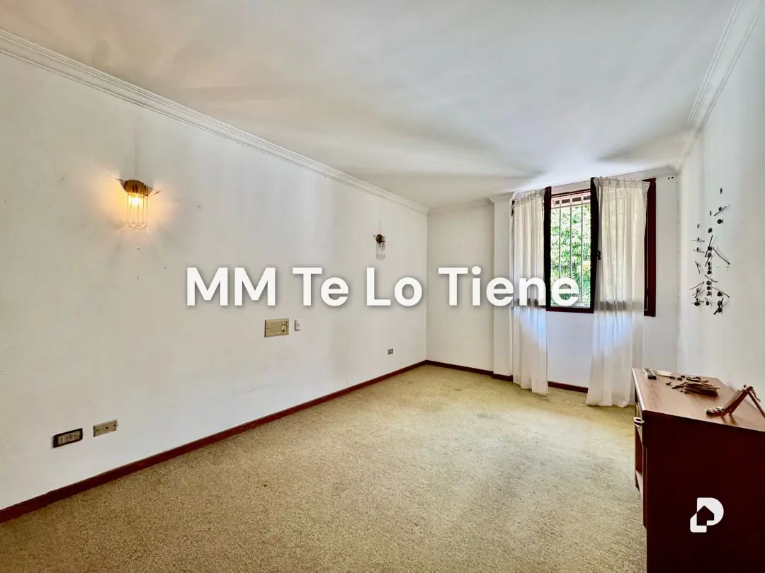 House in Colinas de Tamanaco, Caracas – 21