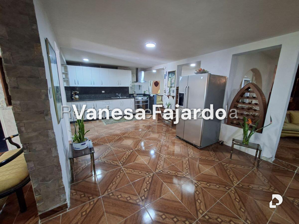 Casa en La Rosaleda, San Antonio de Los Altos – 11