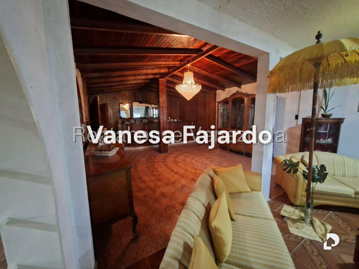 Casa en La Rosaleda, San Antonio de Los Altos – 8
