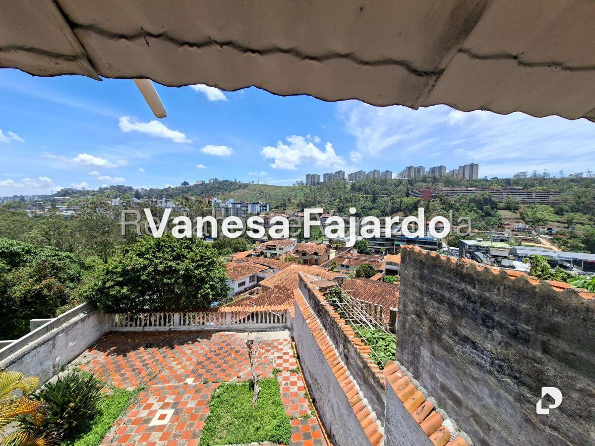Casa en La Rosaleda, San Antonio de Los Altos – 24