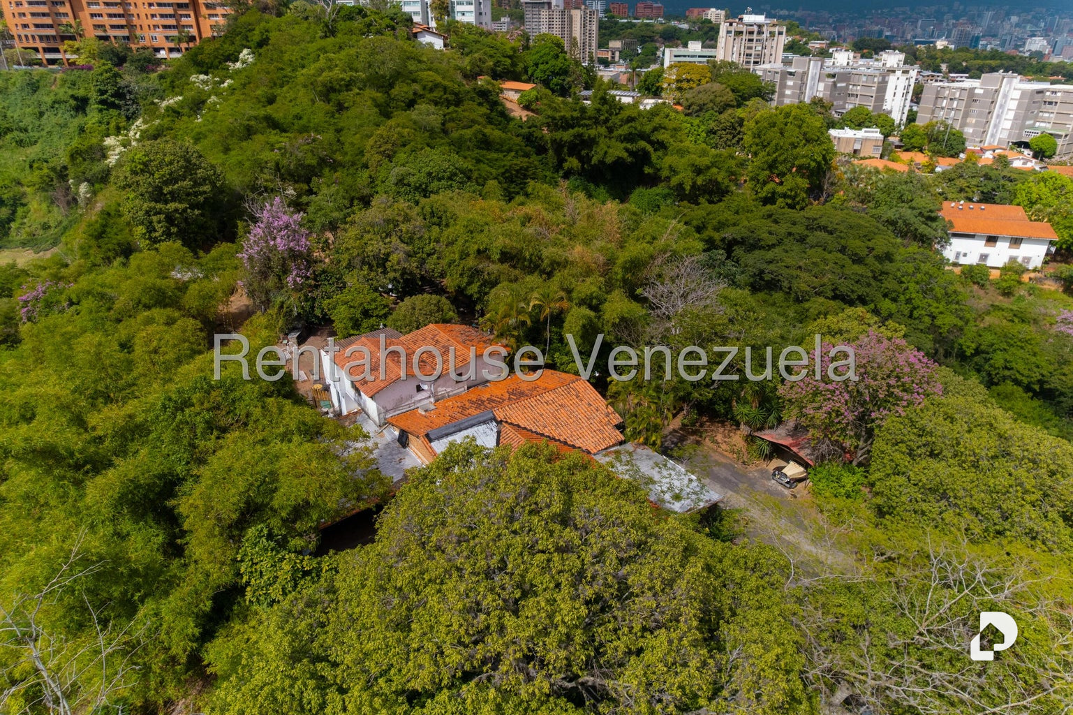 Terreno en Los Campitos, Caracas – 4