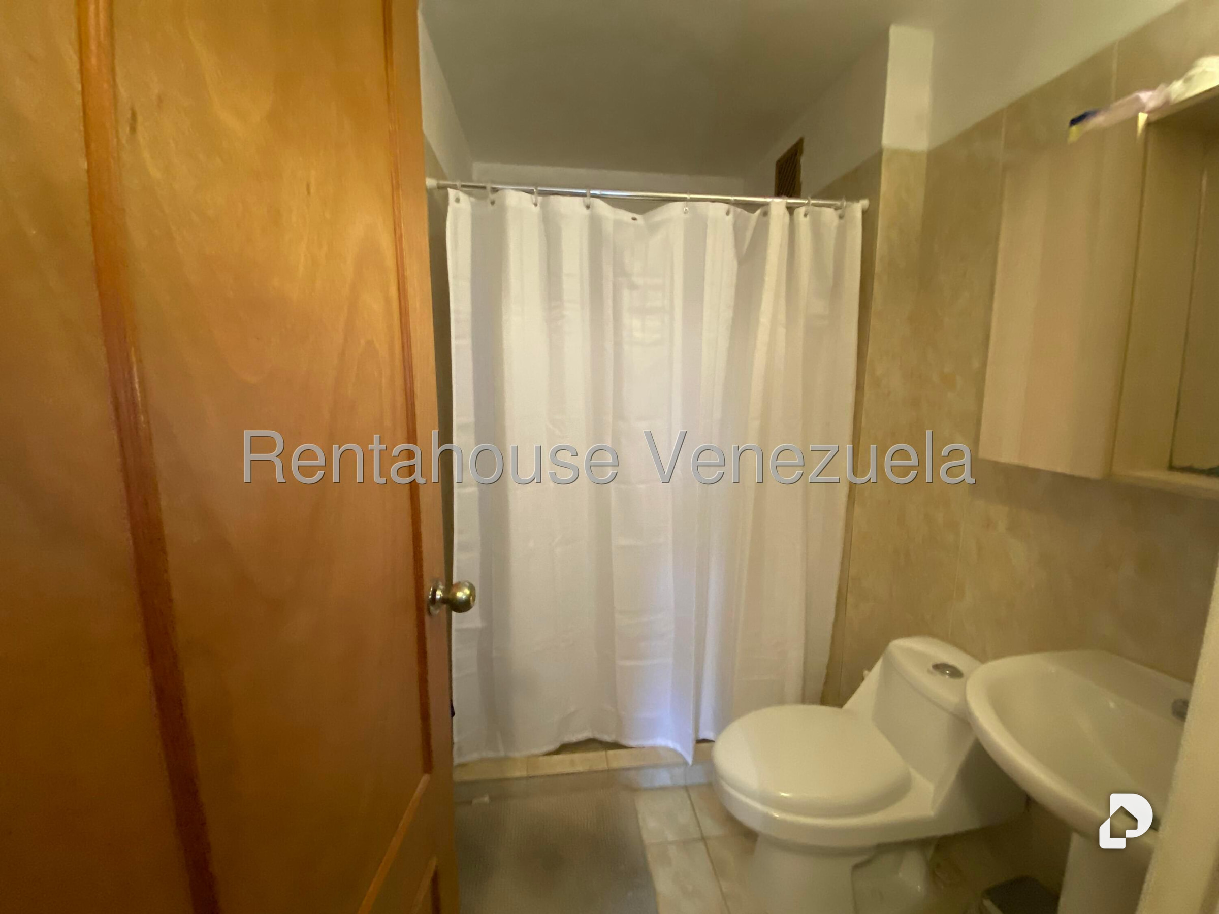 Apartamento en Colinas de La Tahona, Caracas – 19