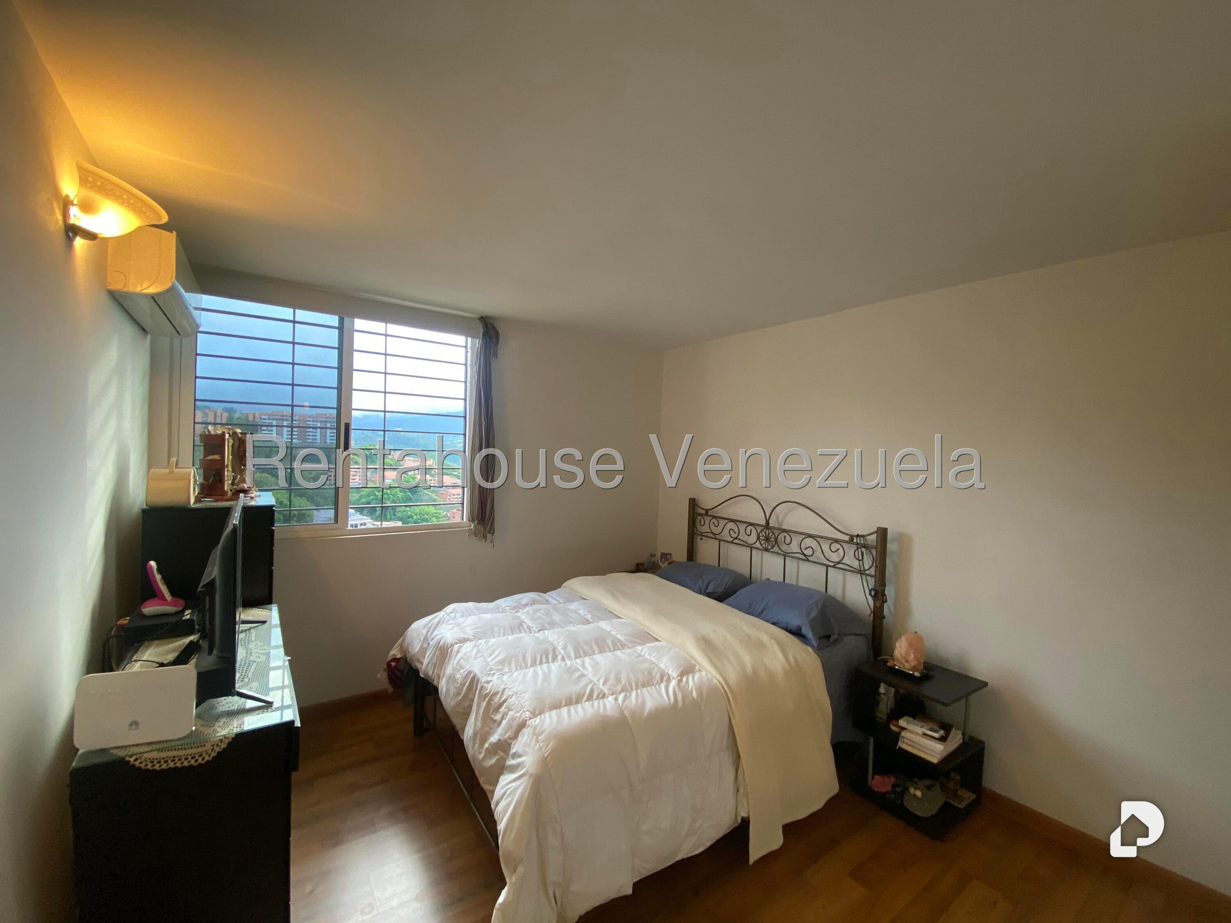 Apartamento en Colinas de La Tahona, Caracas – 18