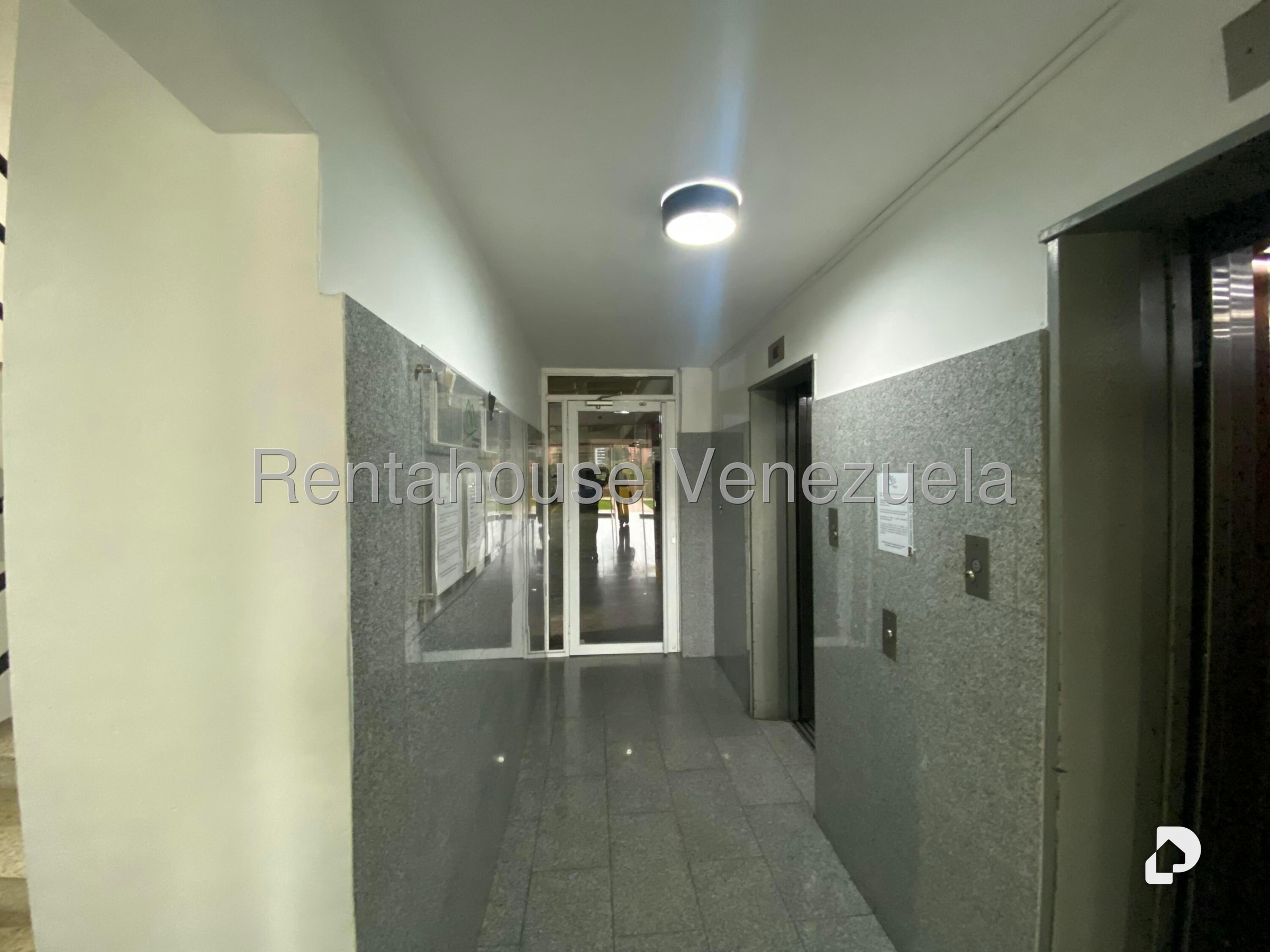 Apartamento en Colinas de La Tahona, Caracas – 22