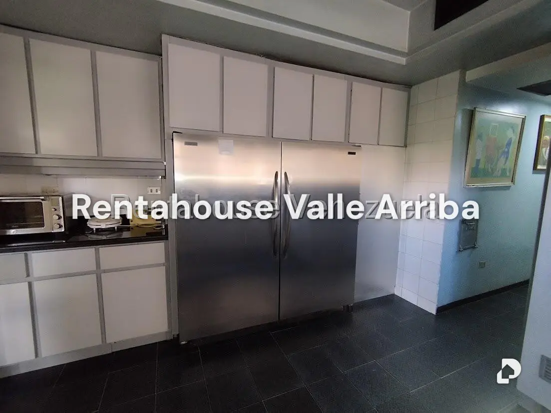 Apartamento en La Florida, Caracas – 11
