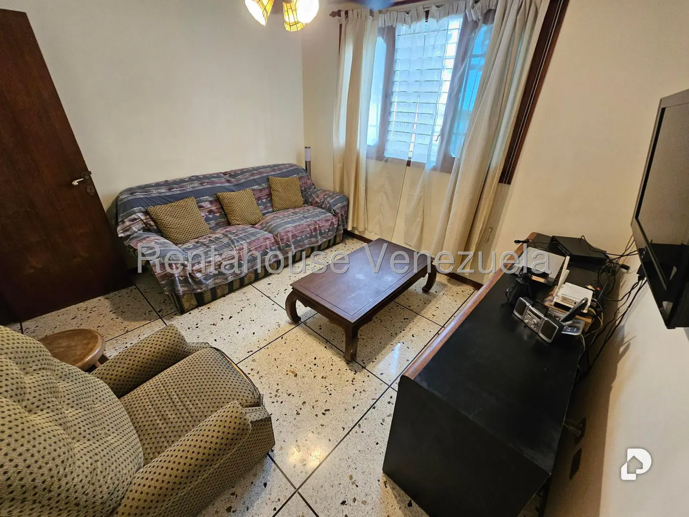 House in Prados del Este, Caracas – 31