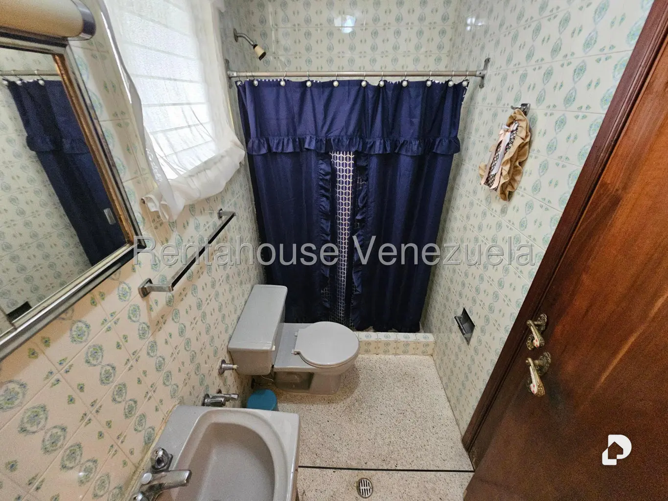 House in Prados del Este, Caracas – 32