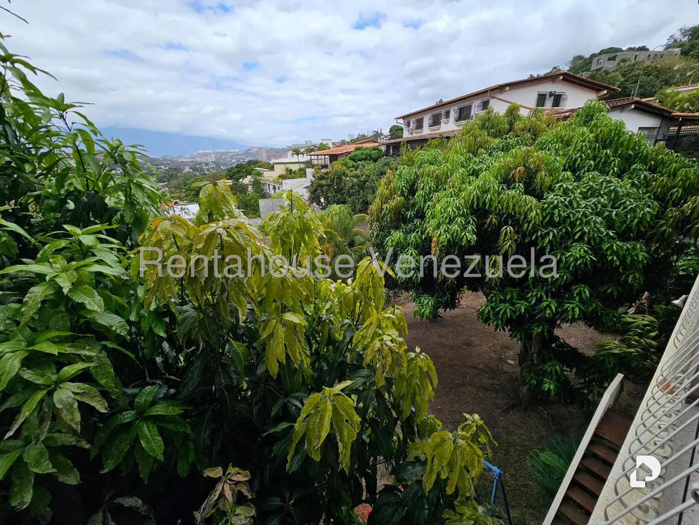 House in Prados del Este, Caracas – 44