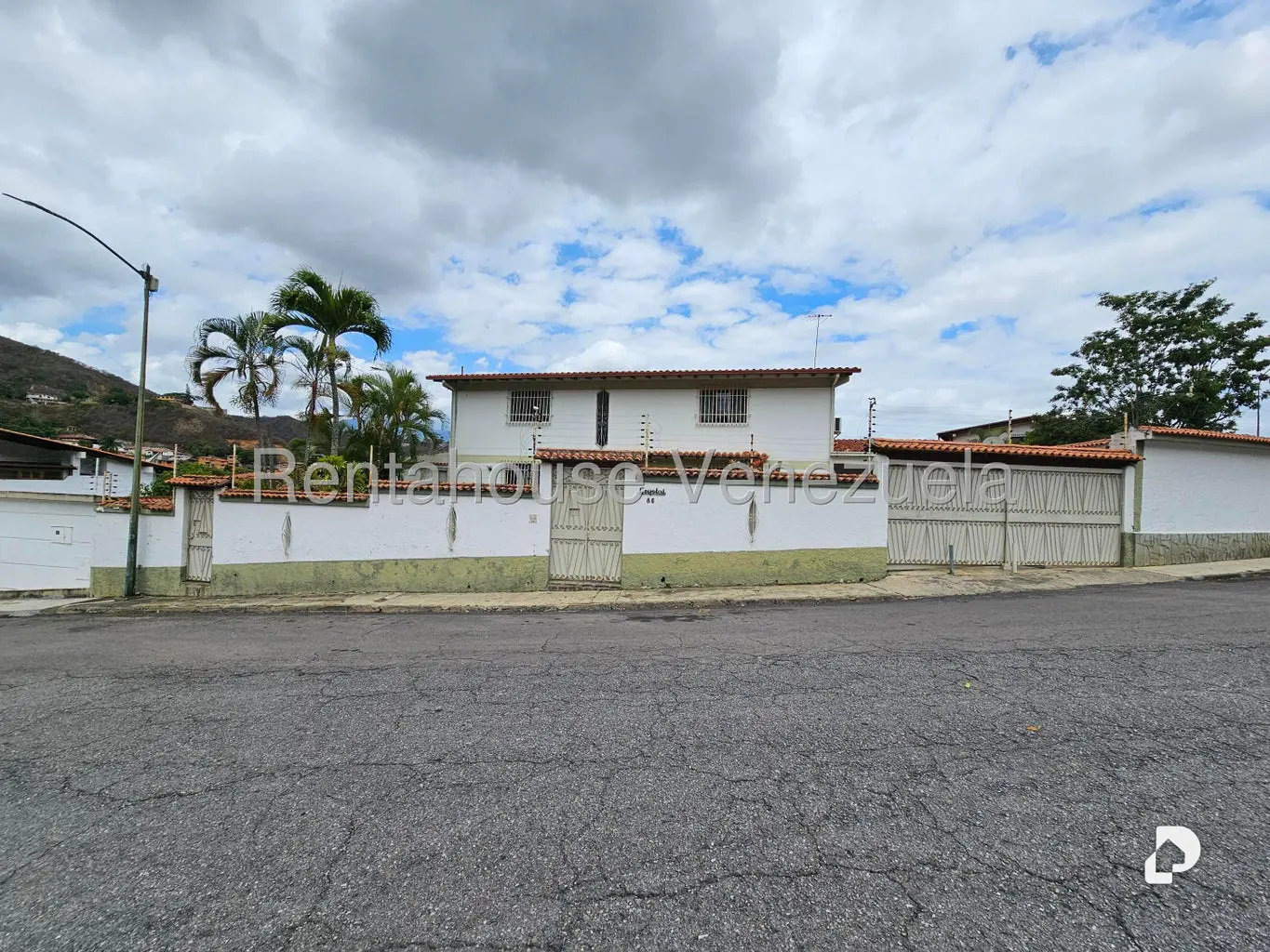 House in Prados del Este, Caracas – 52