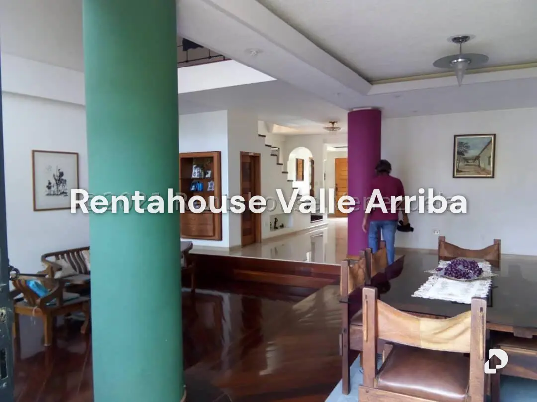 Casa en El Hatillo, Caracas – 12
