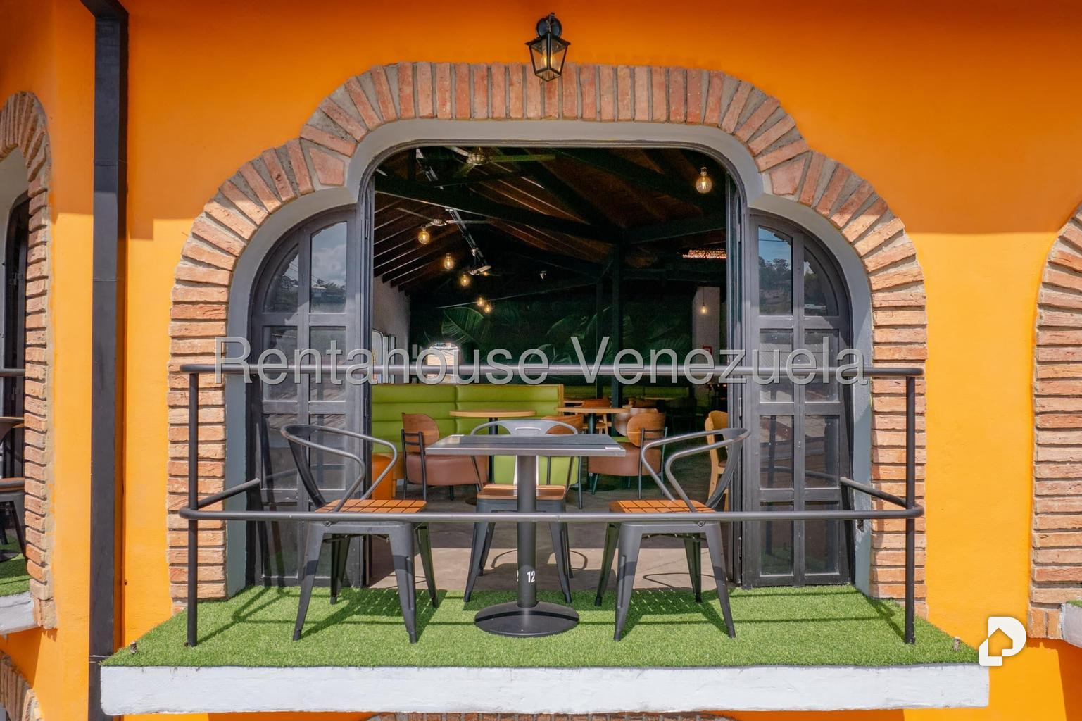Local comercial en El Hatillo, Caracas – 19