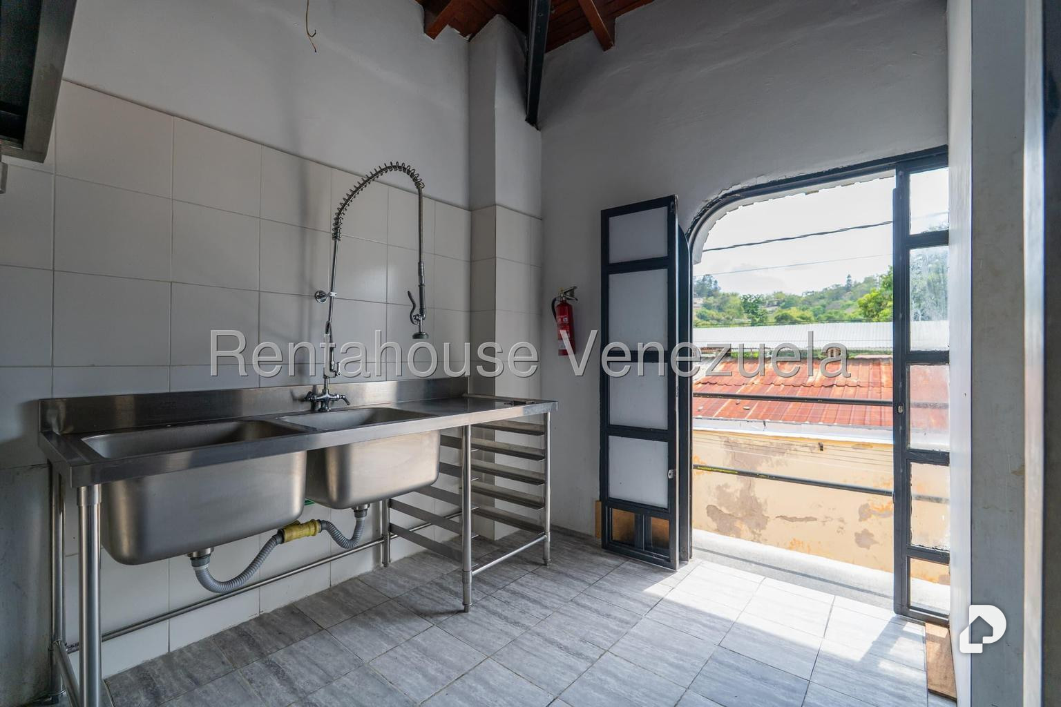 Local comercial en El Hatillo, Caracas – 15
