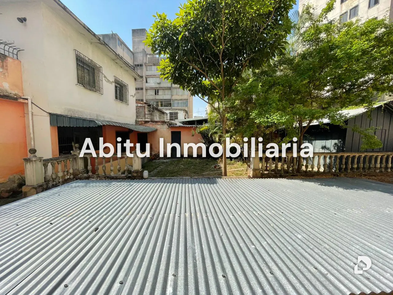 House in Las Palmas, Caracas – 11