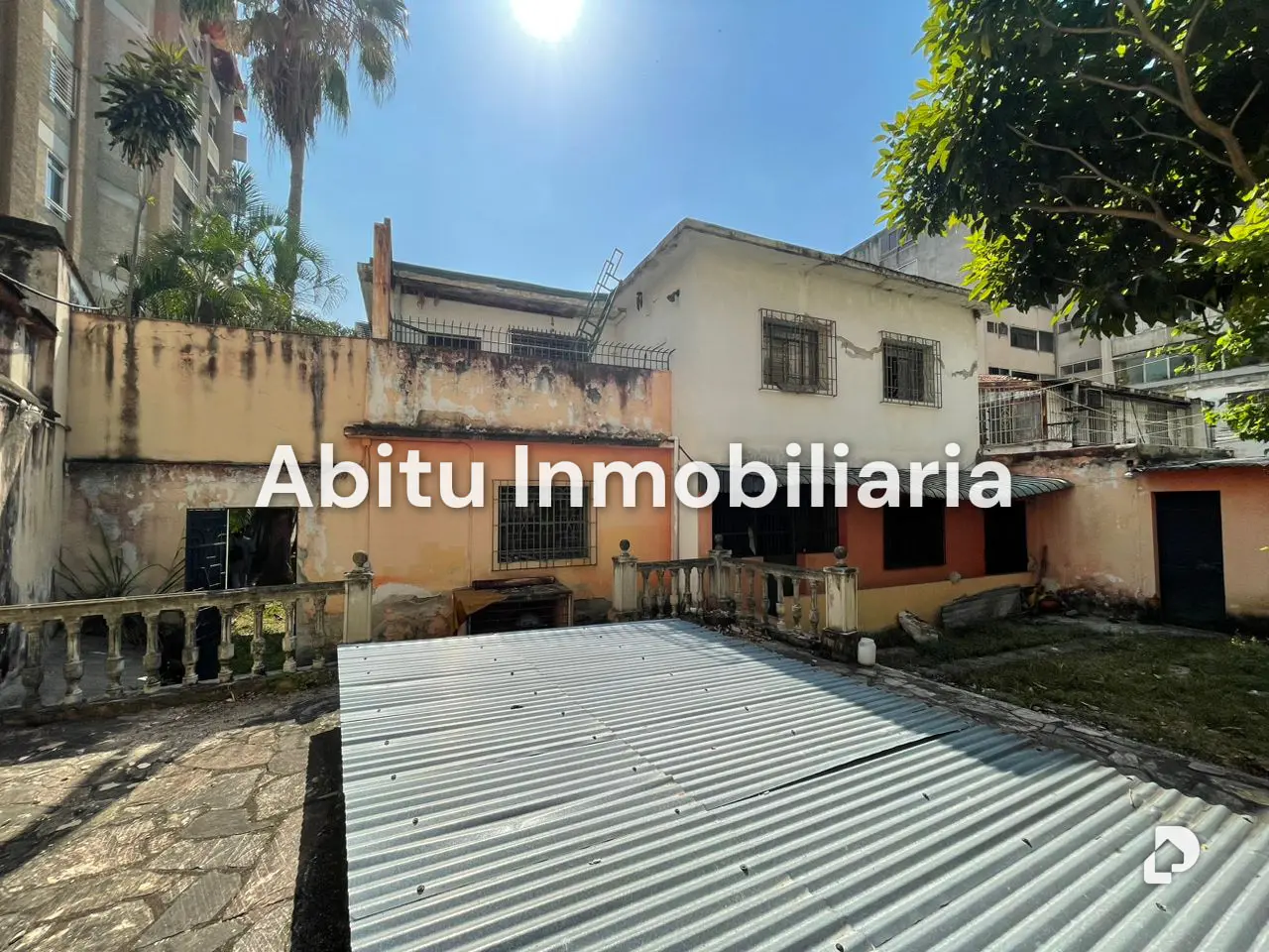 House in Las Palmas, Caracas – 12