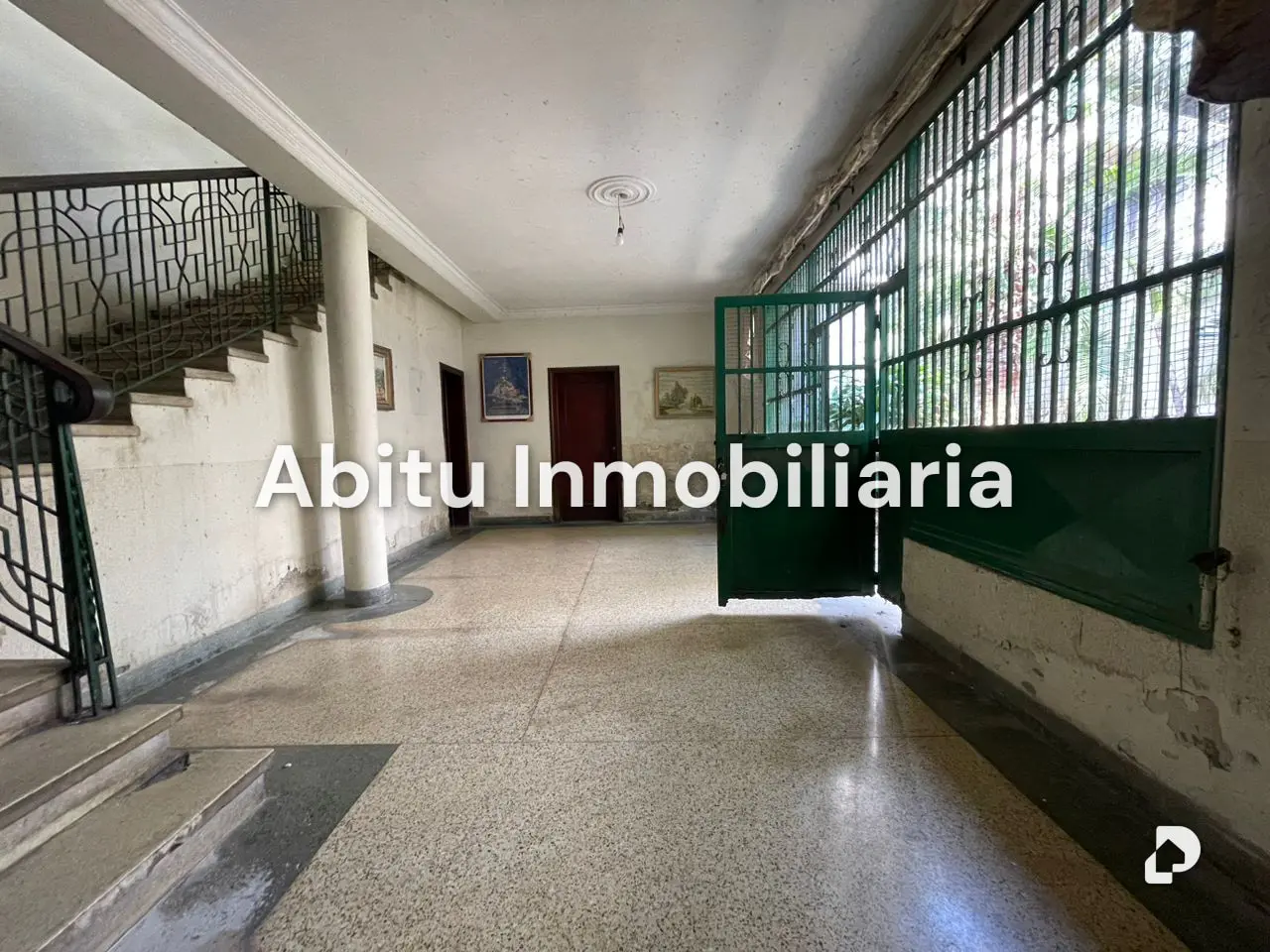 House in Las Palmas, Caracas – 16