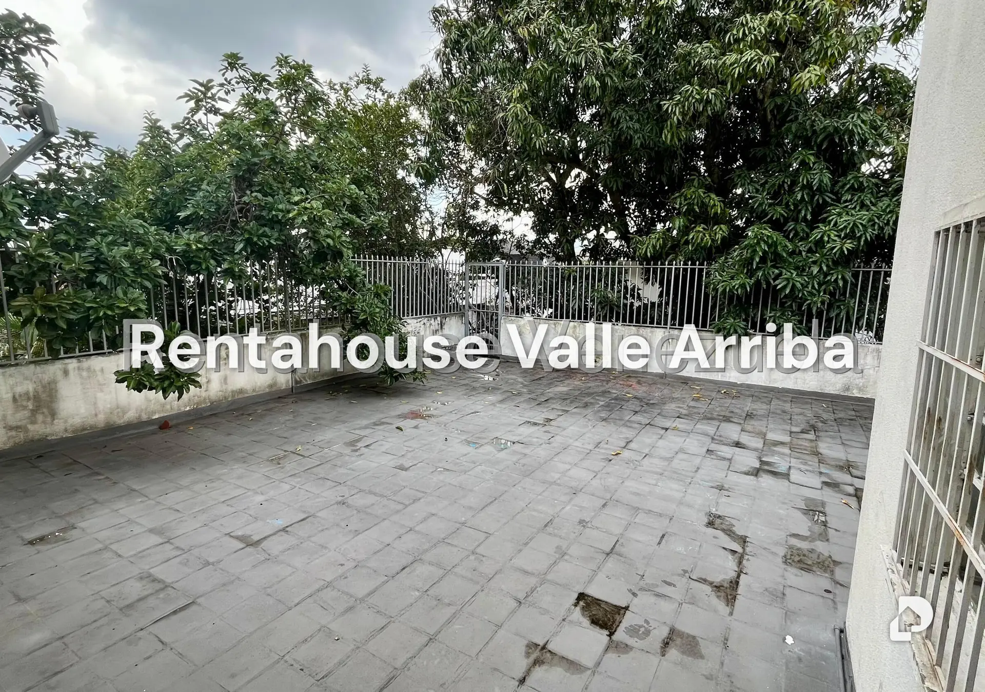 Casa en Alta Florida, Caracas – 29