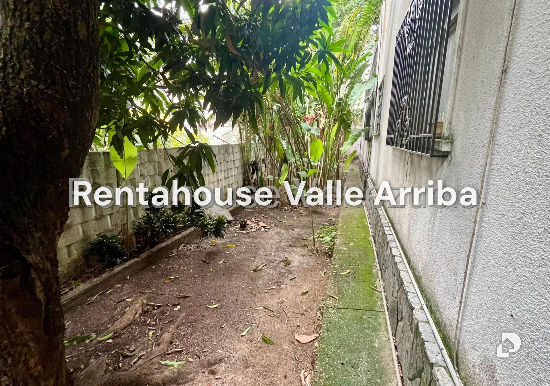 Casa en Alta Florida, Caracas – 31